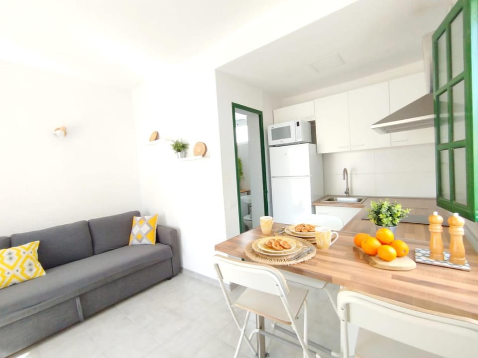 Living room, kitchen