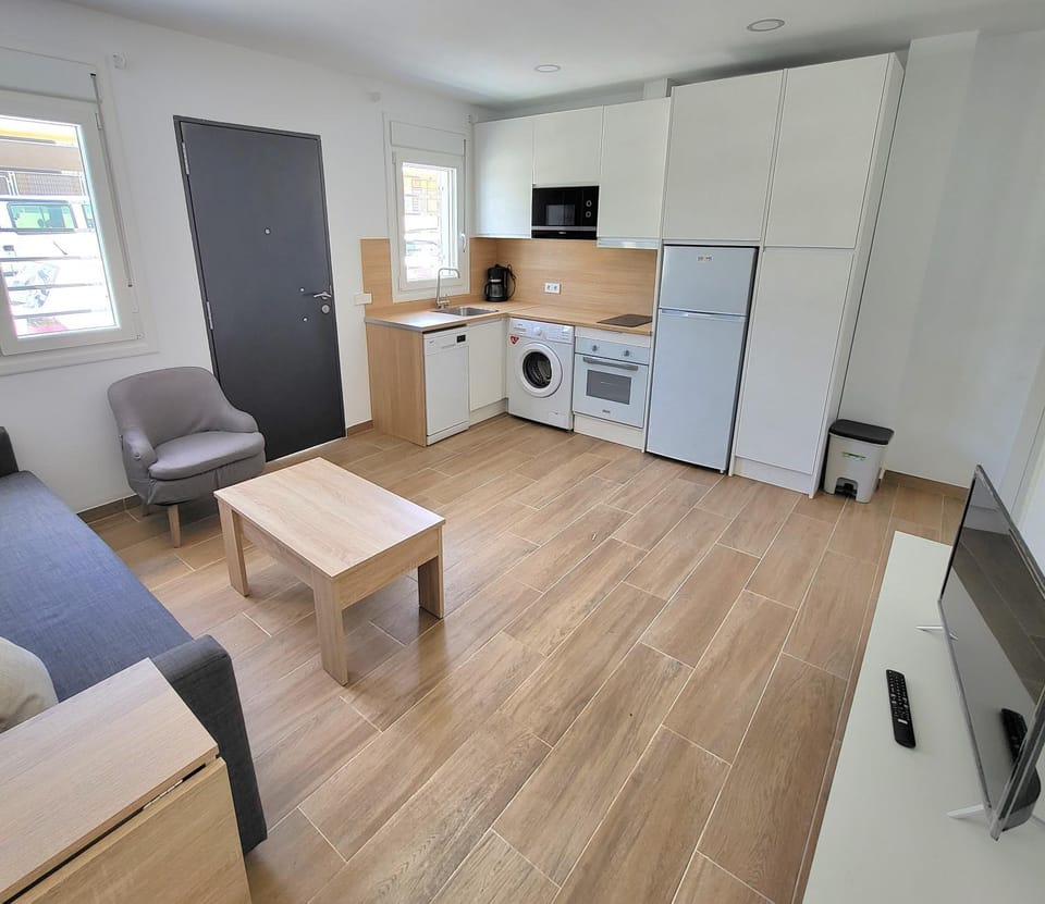 Kitchen or kitchenette, Living room