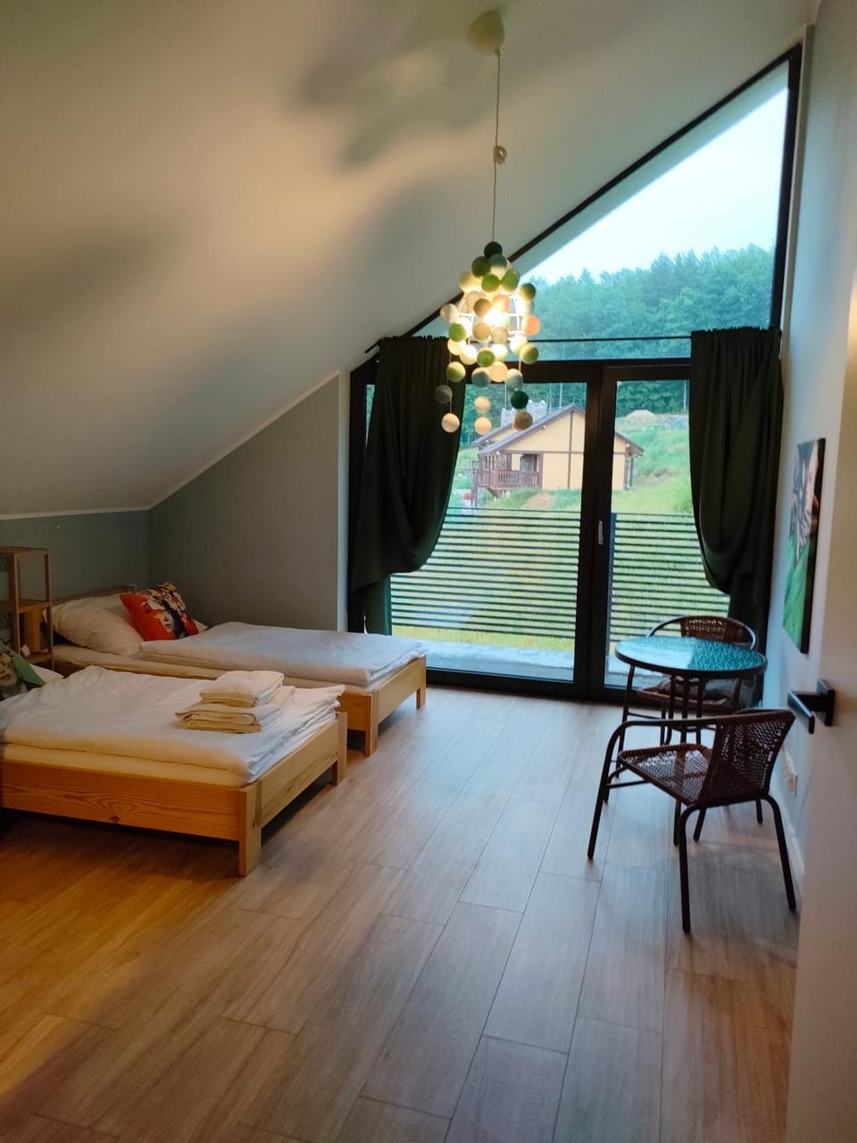 Photo of the whole room