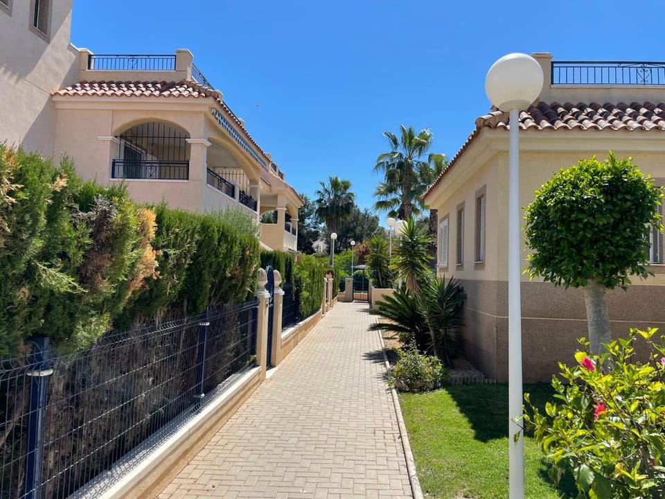 Property building, Spring, Day, Garden, Garden view