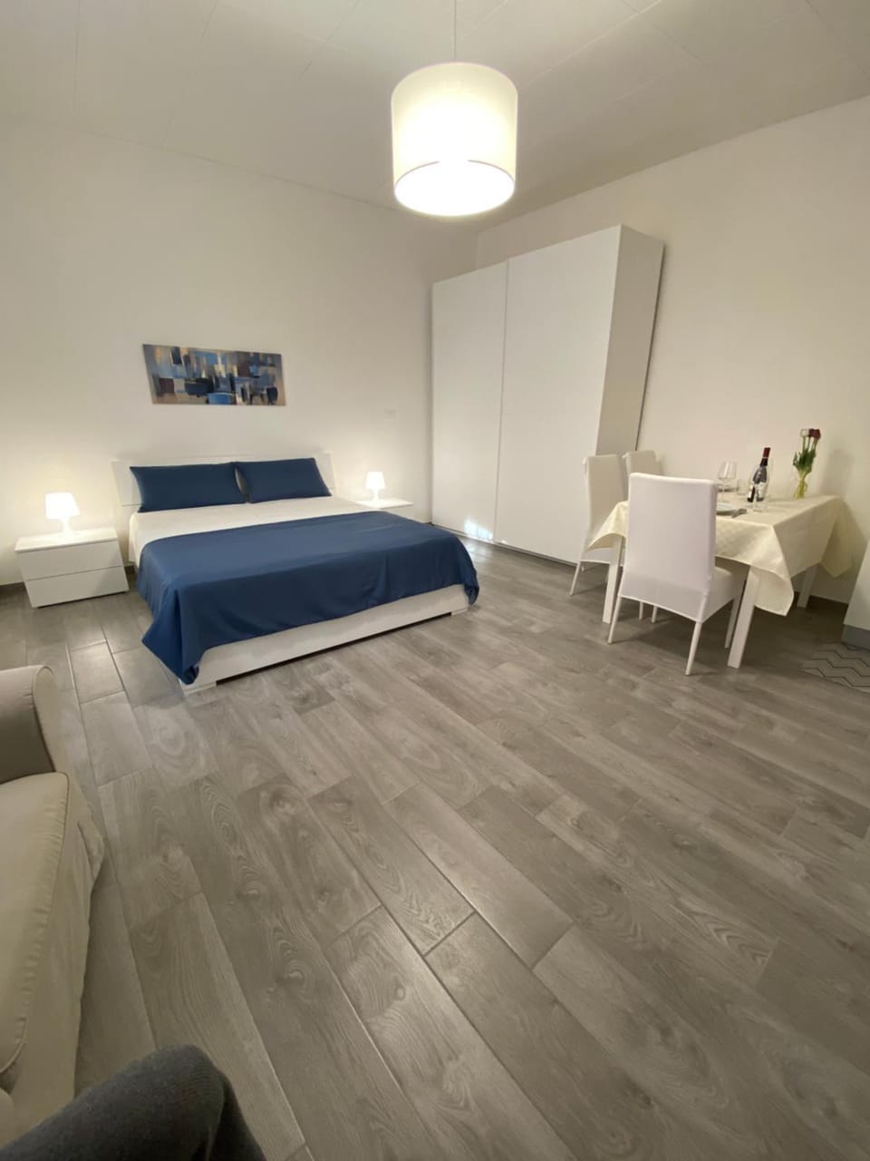 Bed, Photo of the whole room