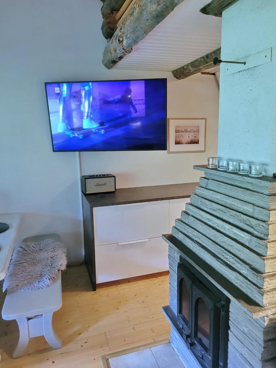 TV and multimedia, Living room, fireplace