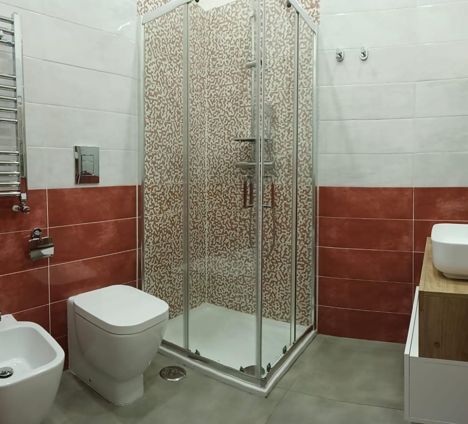 Shower, Toilet, Bathroom