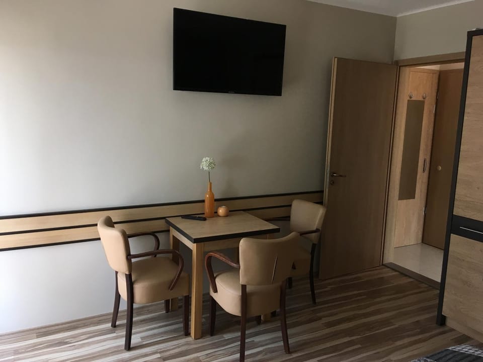 Dining area, Bedroom