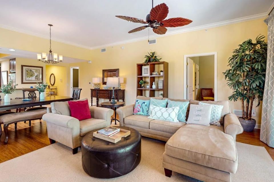 The Cottages at Naples Bay Resort House in Naples