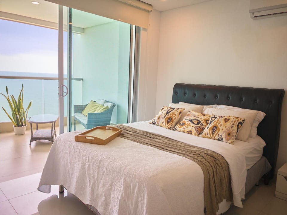 Bed, Sea view