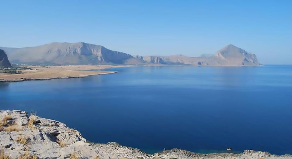 Nearby landmark, Natural landscape