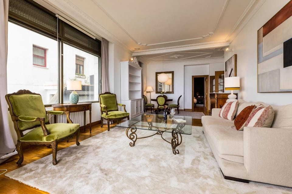 Communal lounge/ TV room, Living room