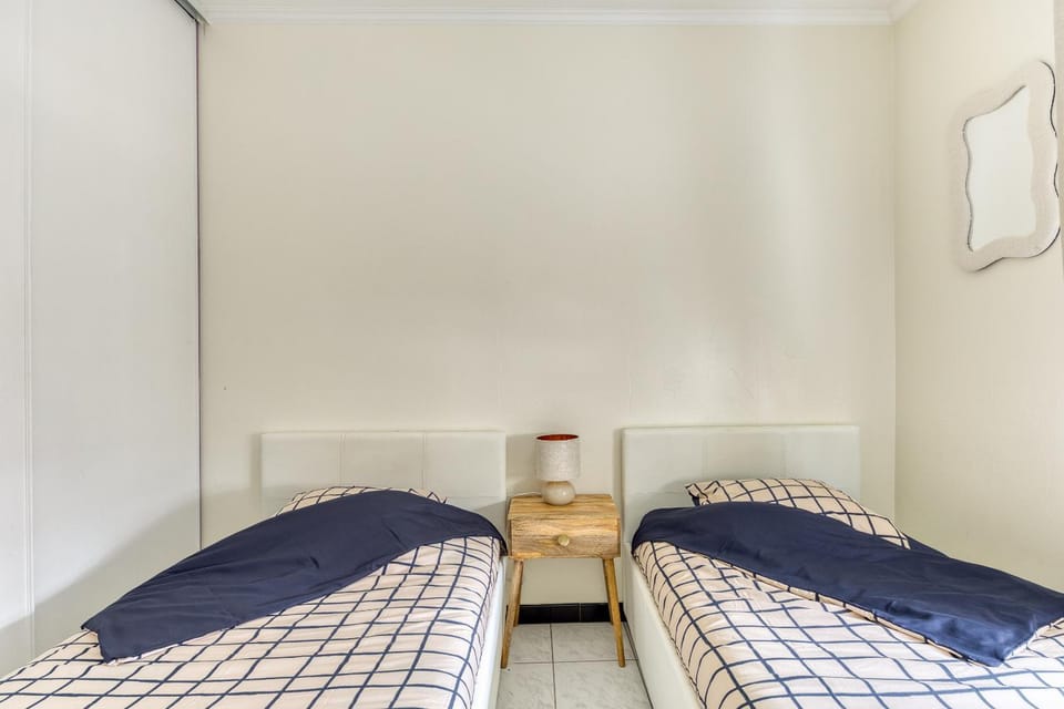 Appartement lumineux à deux pas d Orly Aeroport Apartment in Île-de-France