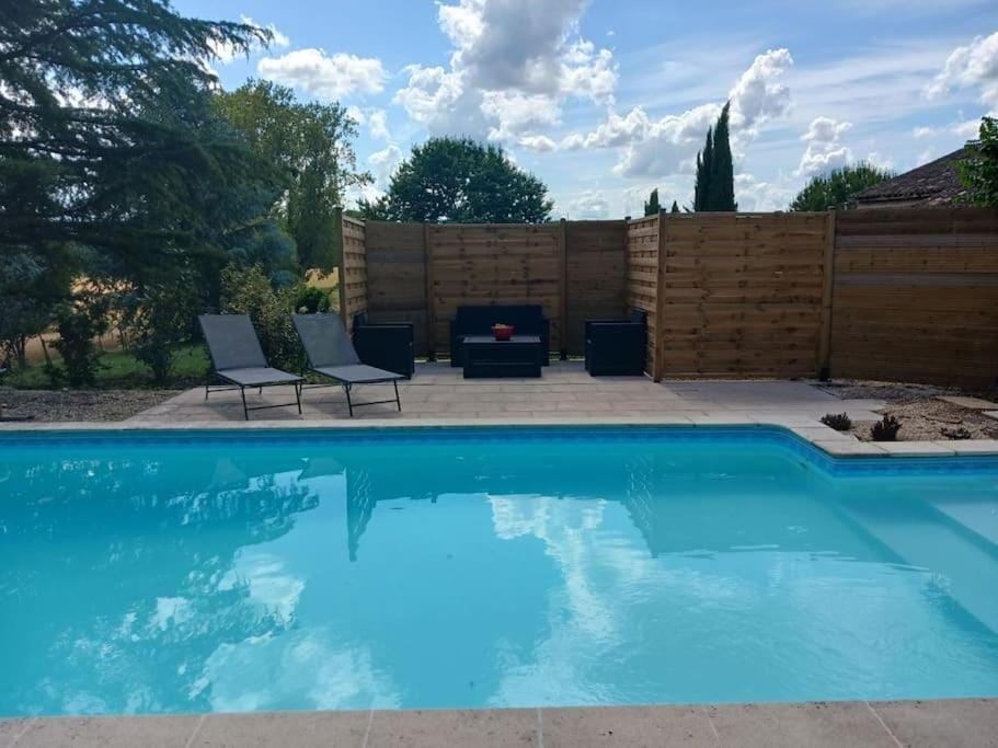 Gîte à la campagne avec piscine House in Nouvelle-Aquitaine