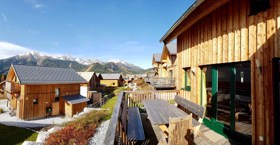Garden, Balcony/Terrace, Mountain view