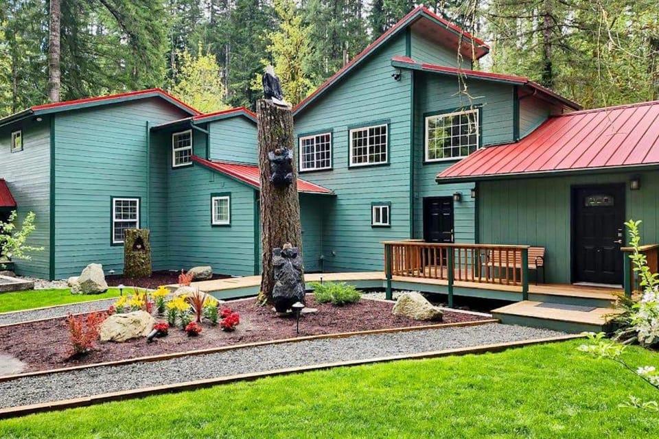Tahuya River Lodge - Whole Property House in Hood Canal