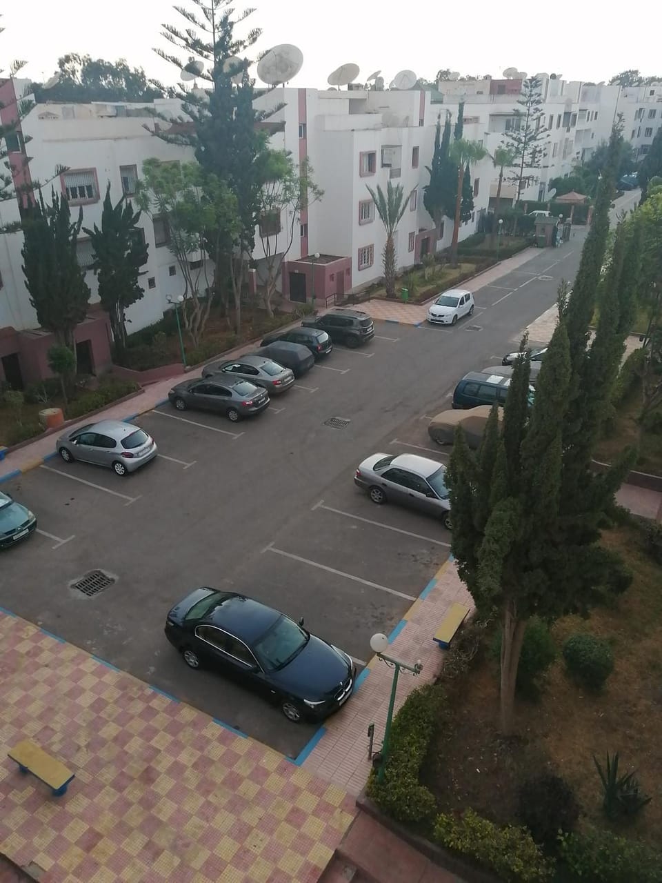 Garden, Parking