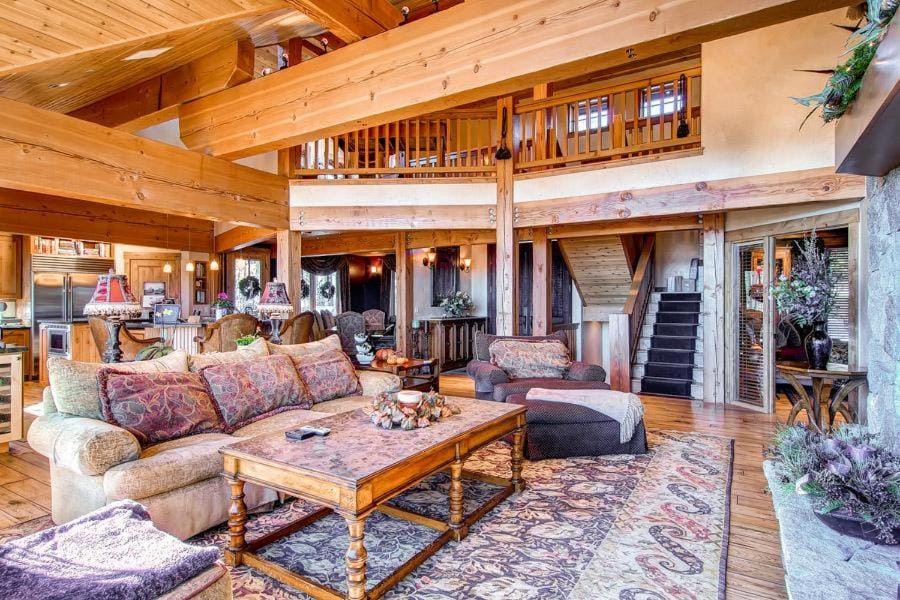 Three Peaks Mountain Lodge House in Silverthorne