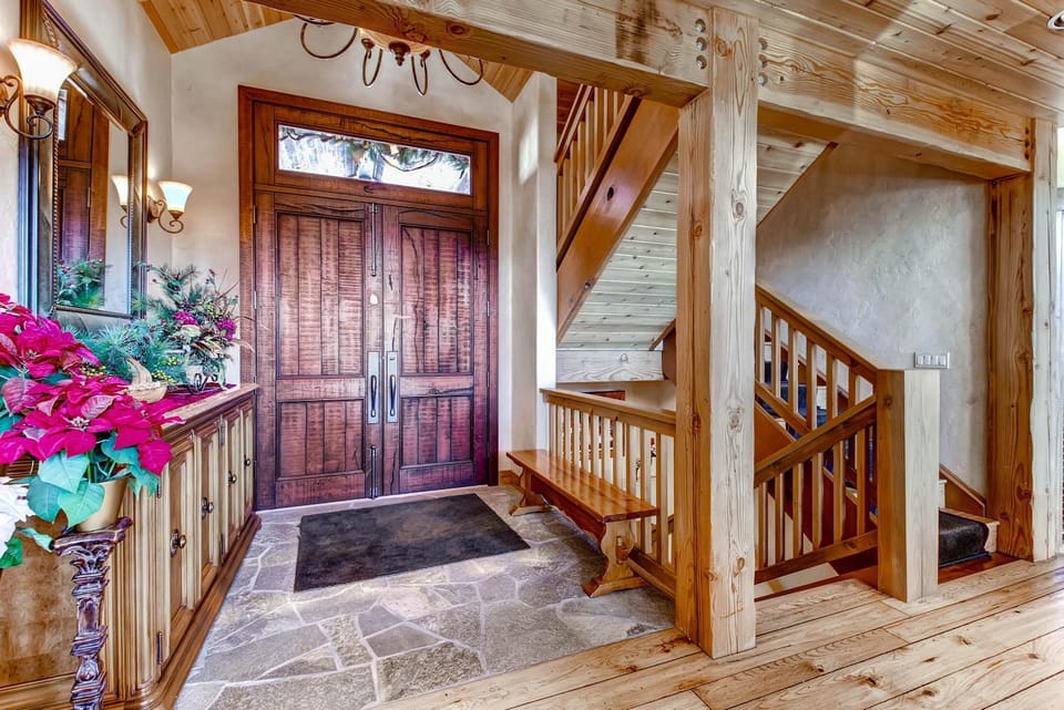 Three Peaks Mountain Lodge House in Silverthorne