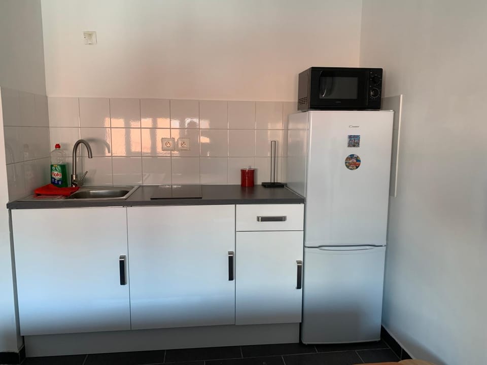 Skynet Apartment in Marseille