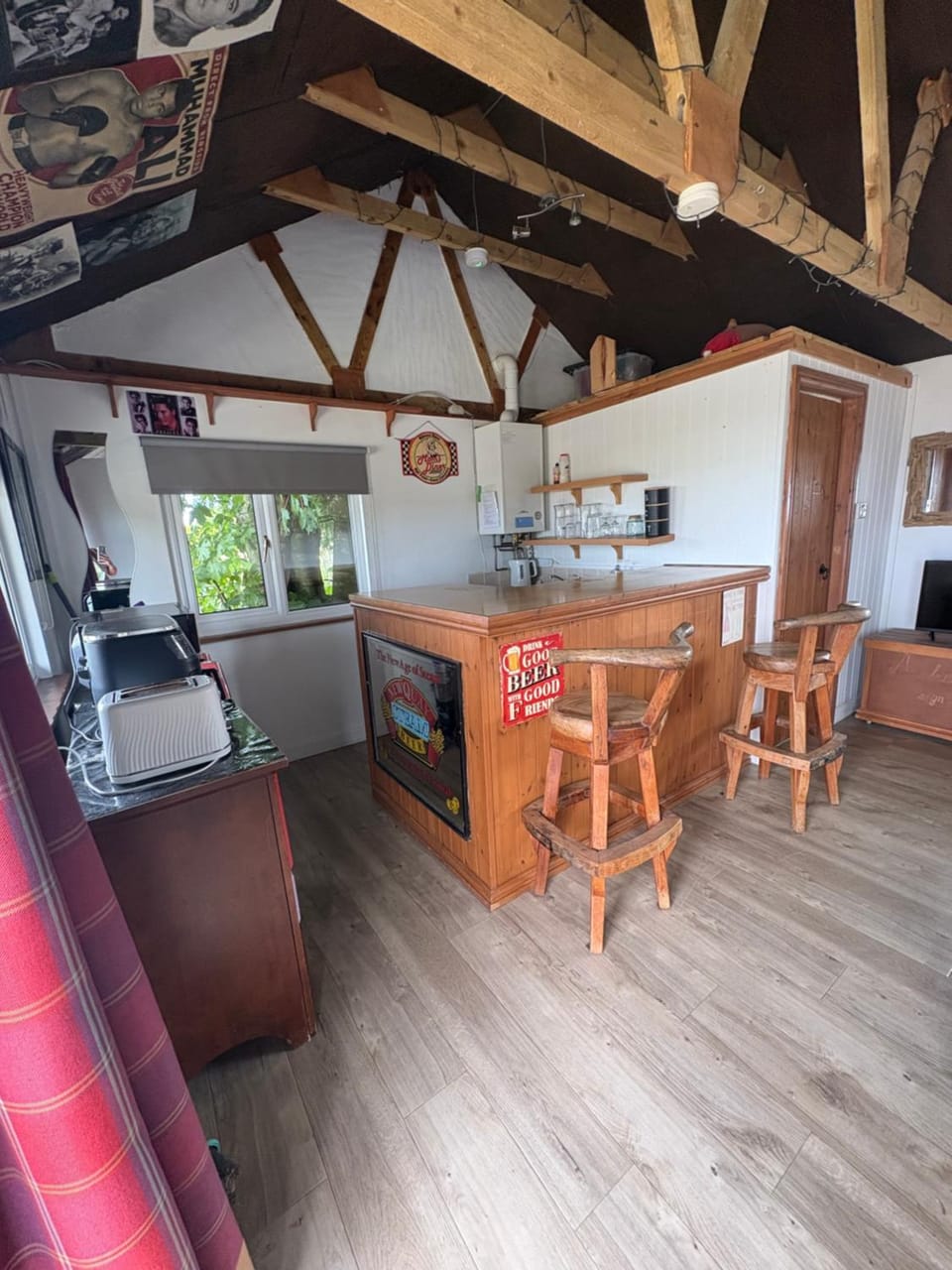 Angies Den - hot tub & views Inn in Llanasa