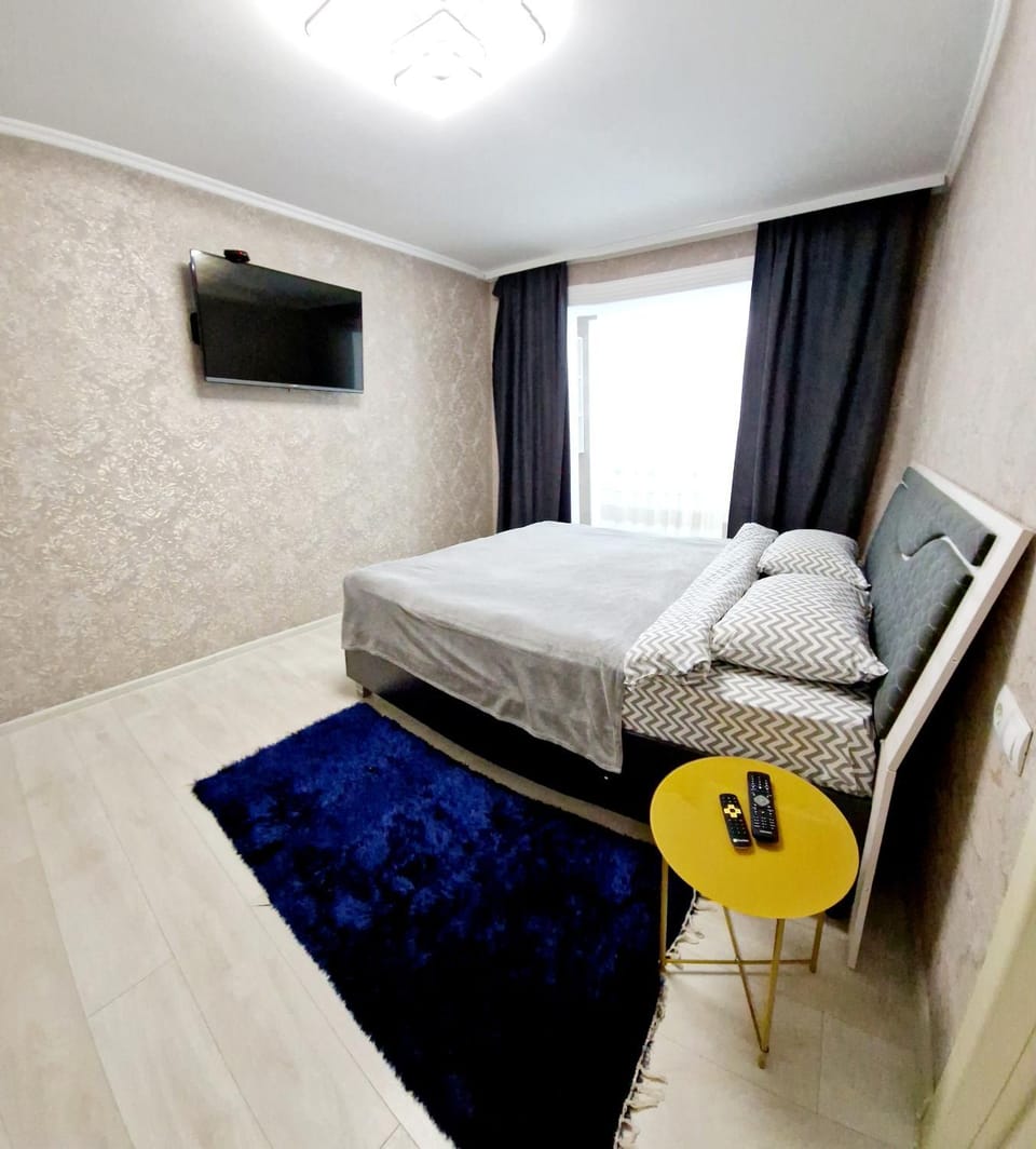 Lovely Apartment next to the Atrium CC Apartment in Chișinău