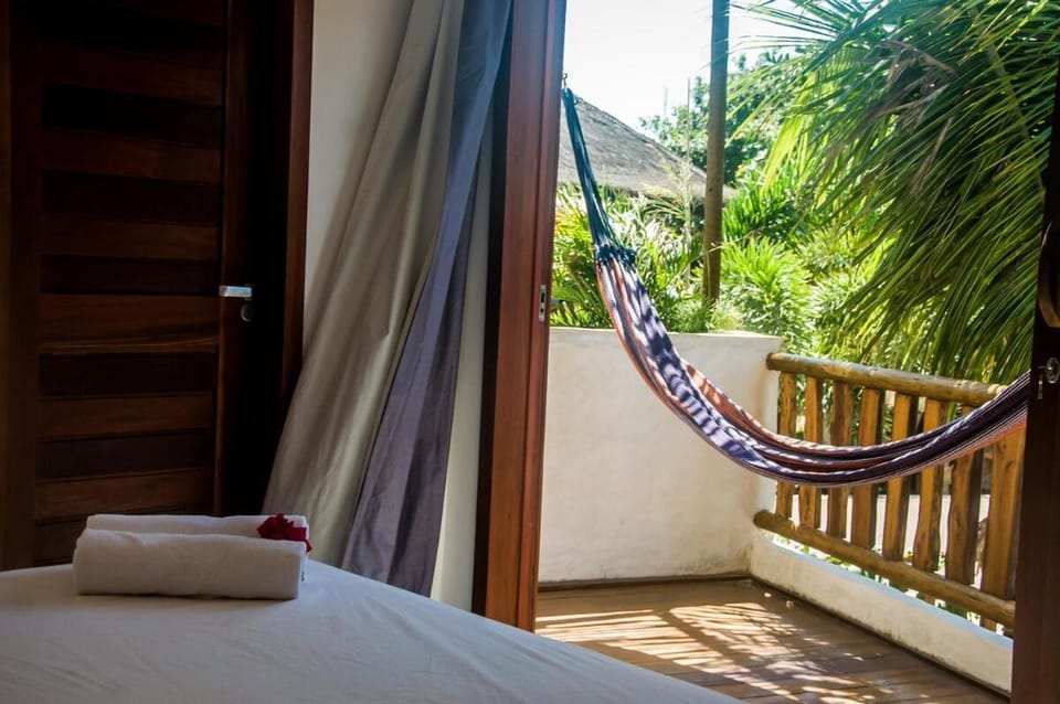 Patio, Bed