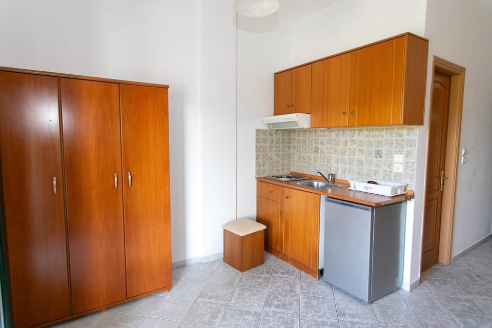Kitchen or kitchenette, stove, wardrobe