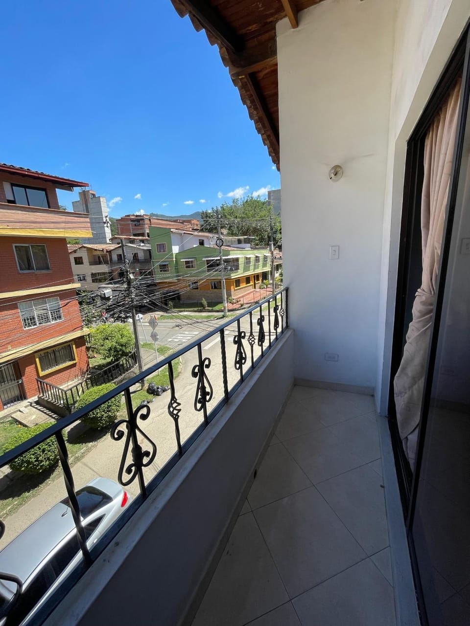 Balcony/Terrace, Decorative detail, Decorative detail, City view, Street view, Area and facilities