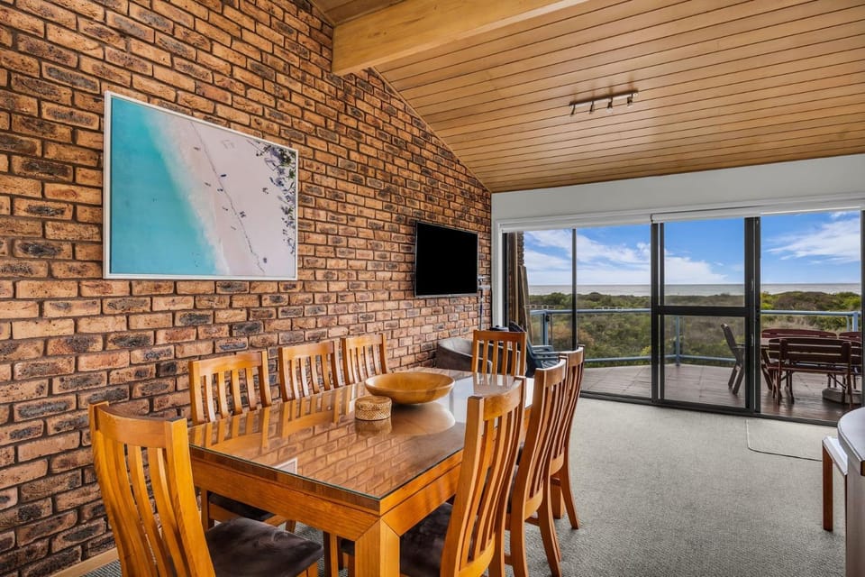 Breakwater 4 - Narira Street 1 House in Bermagui