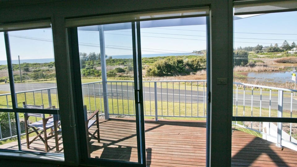 Patio, Natural landscape, View (from property/room), Balcony/Terrace, Lake view