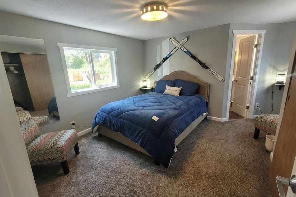 Spokane Chalet WIFI included Country House in Spokane