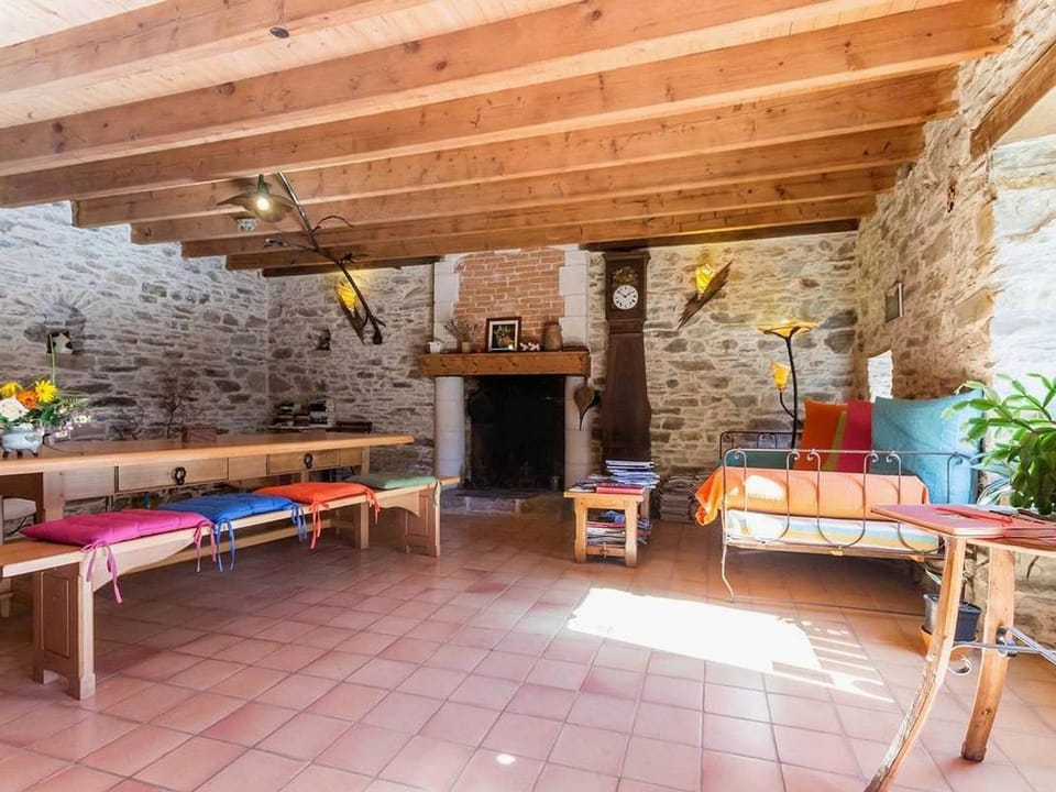 Rustique, Confort et Détente Près de Nantes: Chambre Équipée avec Petit-Déjeuner Inclus - FR-1-306-1254 Bed and Breakfast in Pays de la Loire