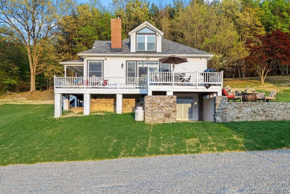 Property building, Garden, Garden view