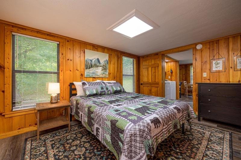 Pigeon Forge Getaway Chalet in Pigeon Forge