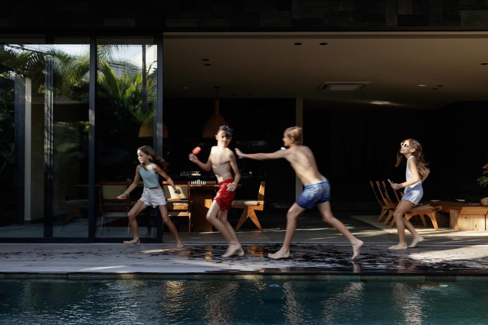 Swimming pool, group of guests