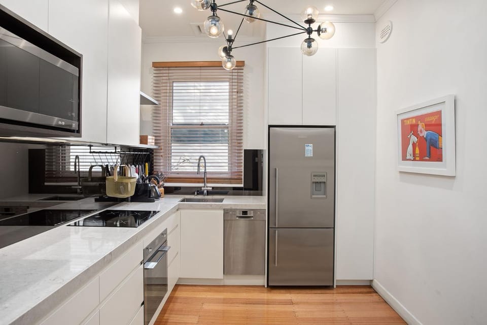 Boutique Stays - Cherrybombe Apartment in Melbourne