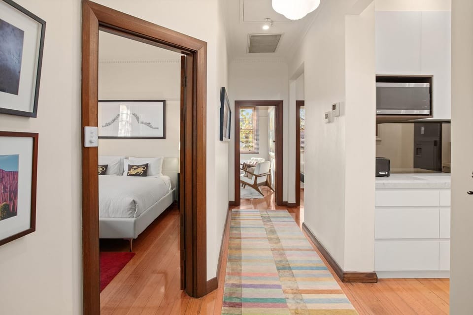 Boutique Stays - Cherrybombe Apartment in Melbourne