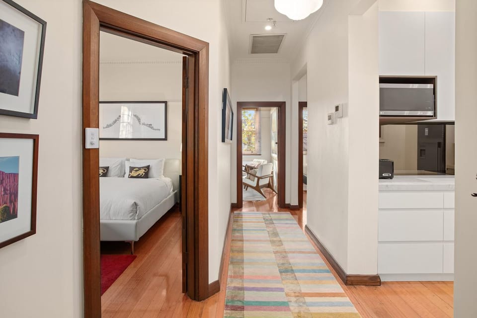 Boutique Stays - Cherrybombe Apartment in Melbourne