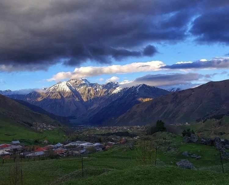 Nearby landmark, Spring, Day, Natural landscape, Mountain view