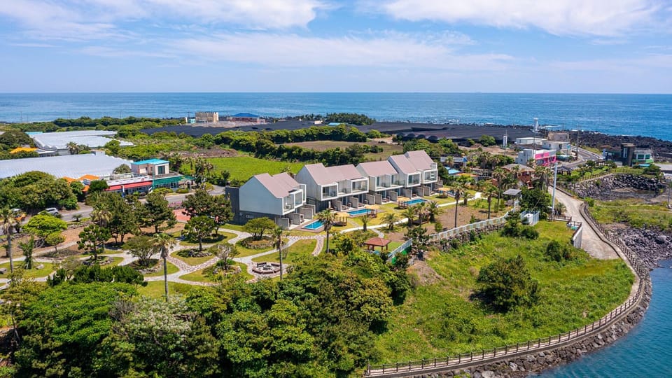 Jeju Badayeon Villa Country House in South Korea