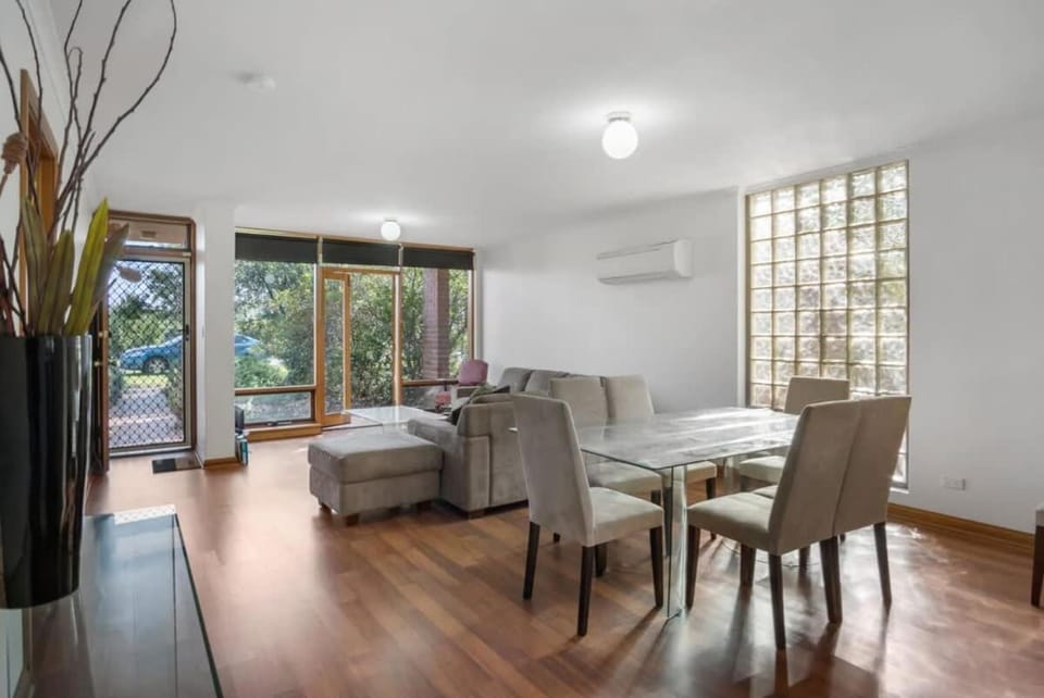 12 47-48 Franklin Pde Encounter Bay - BYO Linen - Near Beach Apartment in Encounter Bay