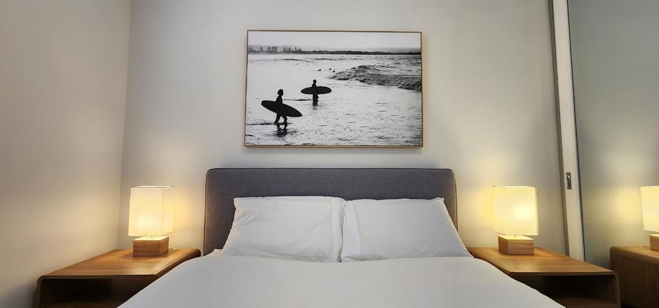 Bed, Photo of the whole room, Decorative detail, Bedroom