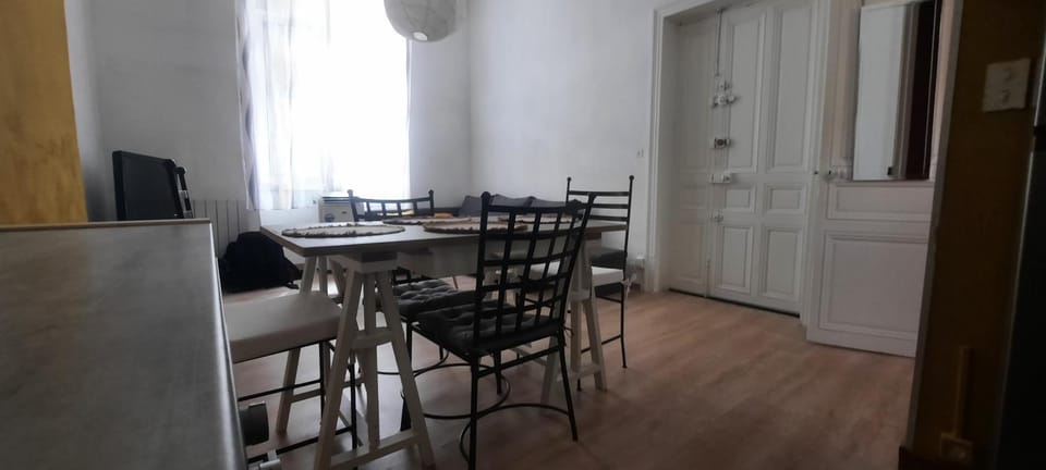 New Le 7 Clim Central Calme Volumes Apartment in Carcassonne