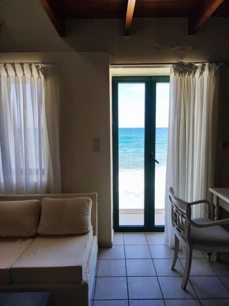 View (from property/room), Seating area, Dining area