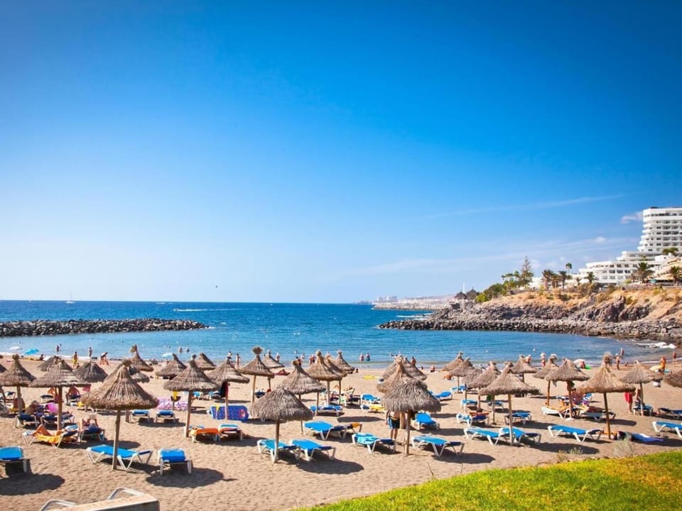 Nearby landmark, Day, Natural landscape, Beach, sunbed