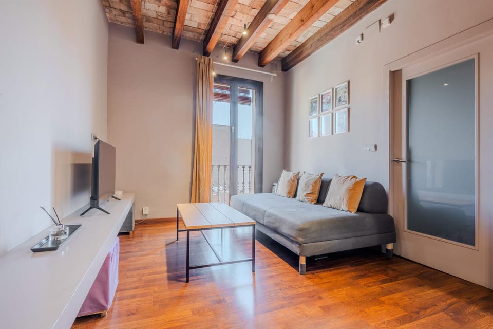 Communal lounge/ TV room, TV and multimedia, Living room