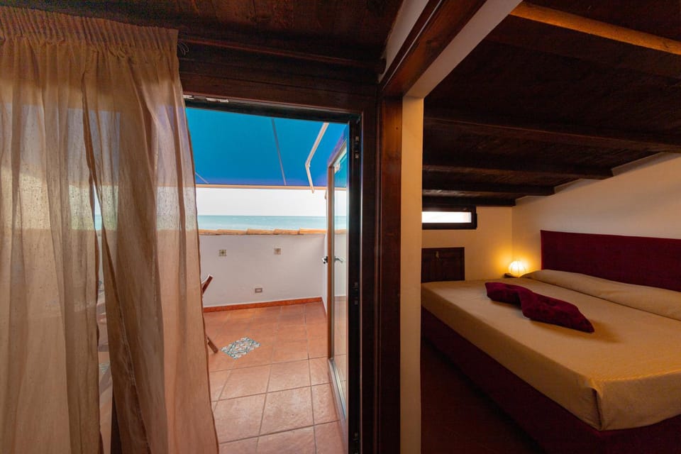 Jureka Sea View Apartment 1 Apartment in Cefalu
