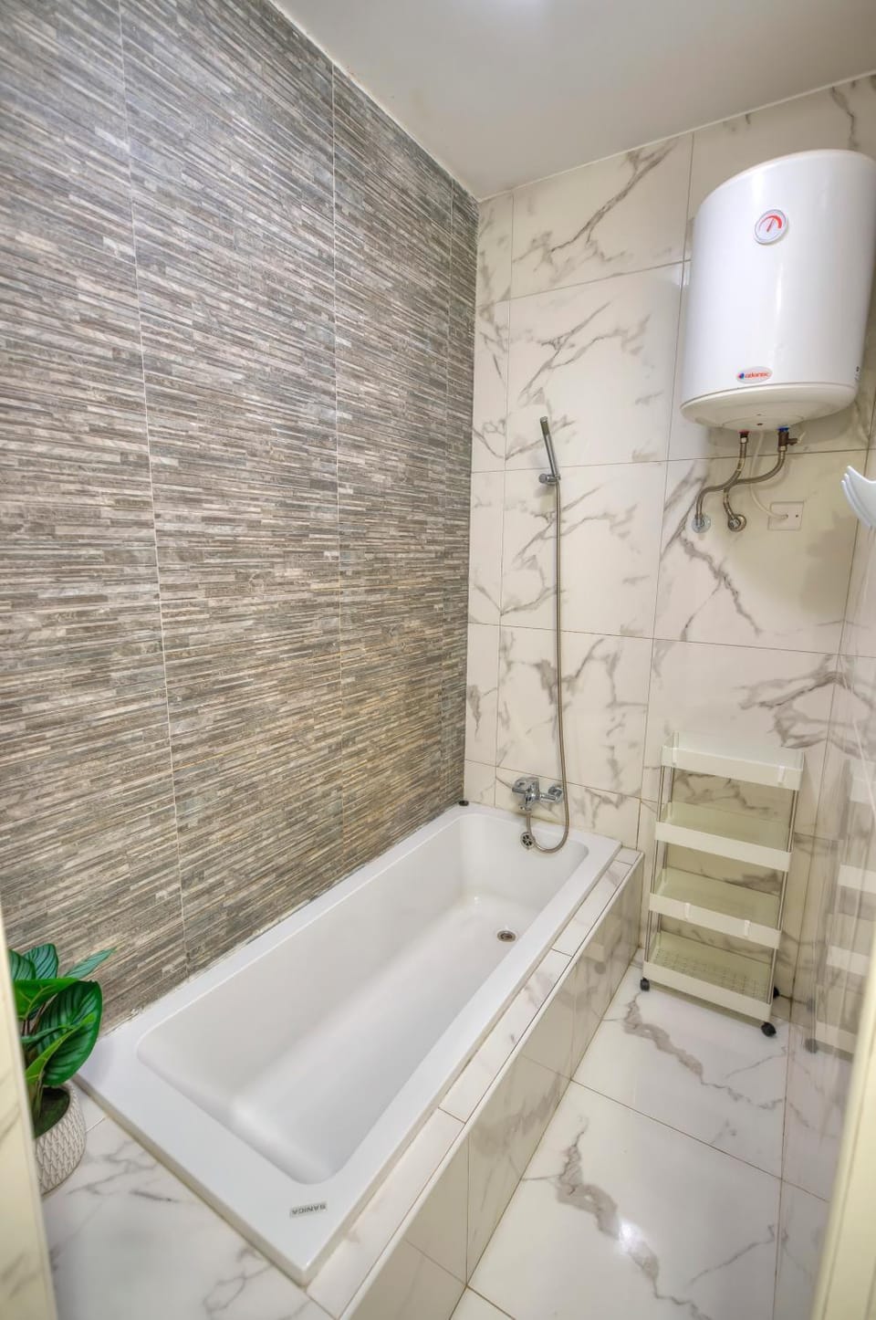 Spacious & modern 3 bedroom near seafront JBOR1-1 Apartment in Malta