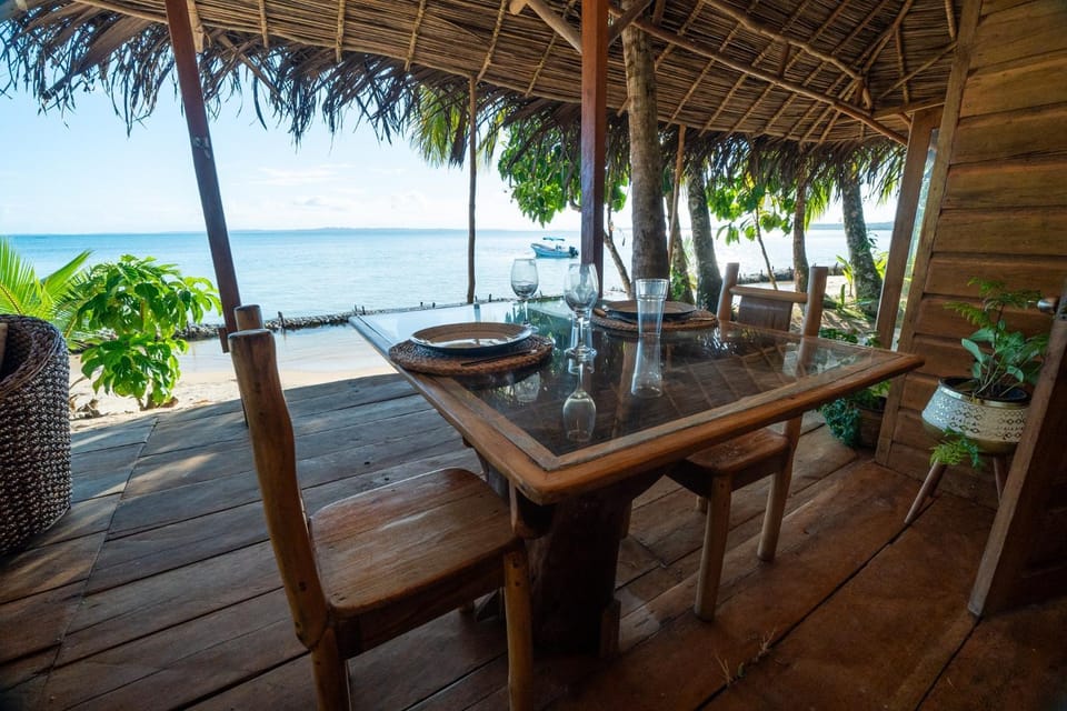 Beachfront House at La Vida Resort House in Bastimentos Island
