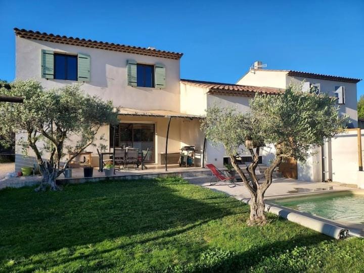 Maison avec piscine en Provence House in Lambesc