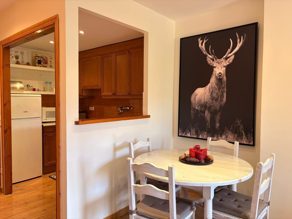 Tu refugio acogedor- Wi-Fi, vistas y confort - Muntanyó 1 Apartment in Pla de l'Ermita