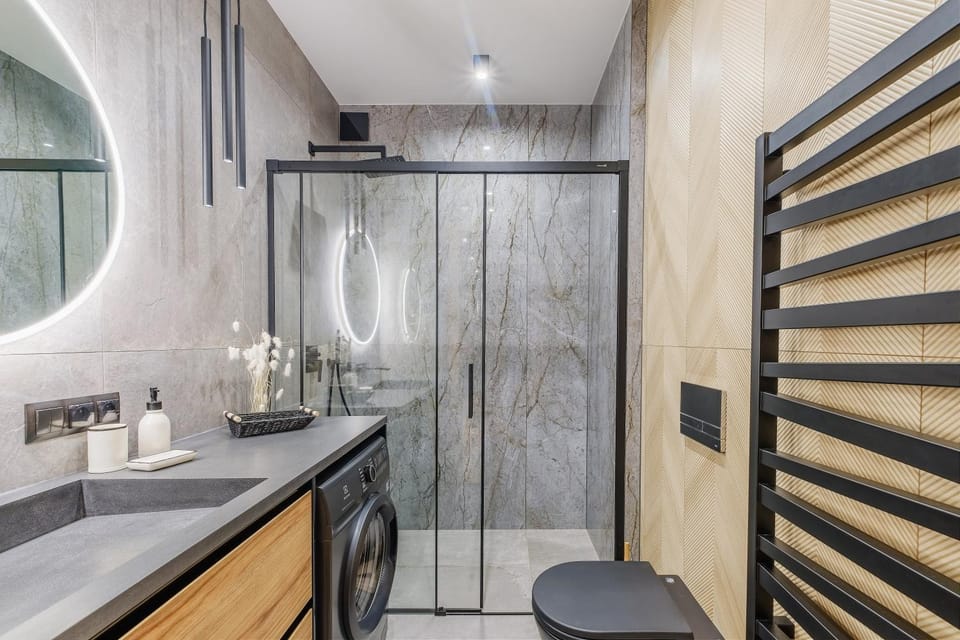Shower, Bathroom