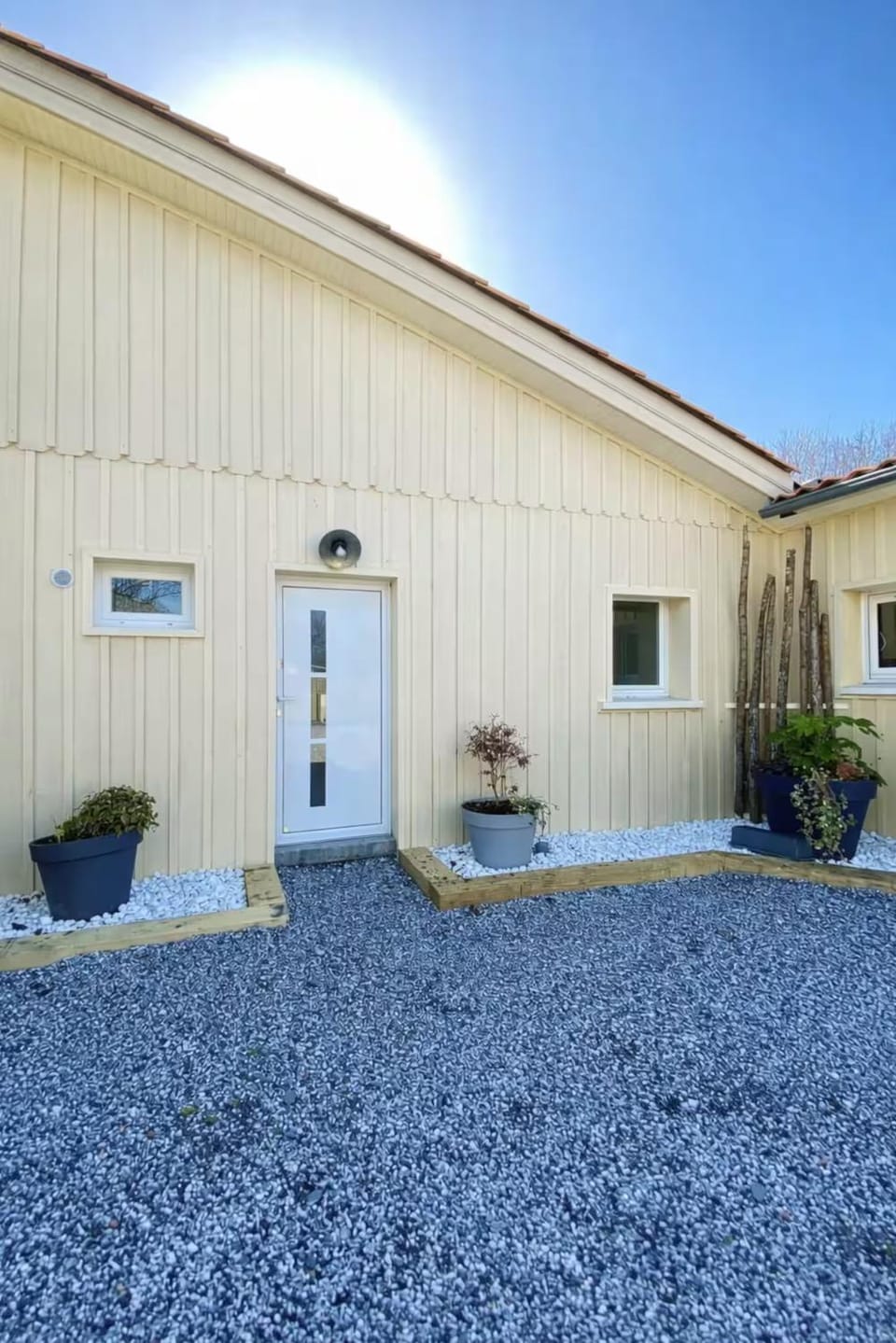 Facade/entrance